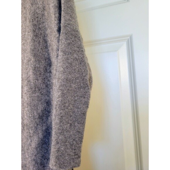 Subtle Luxury 100% Cashmere V-Neck 3/4 Dolman Sleeve Side Snap Sweater XS Gray - Picture 5 of 8